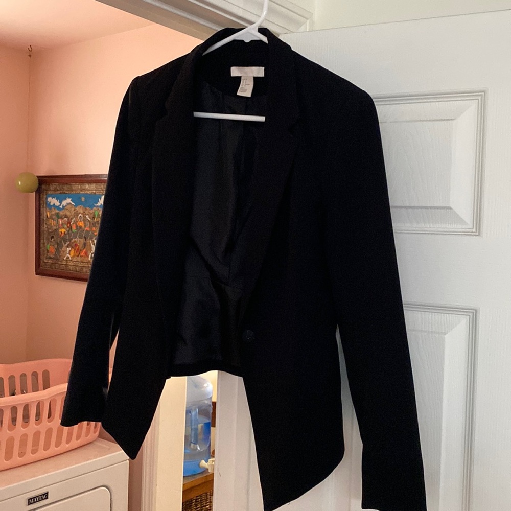 H&M black professional blazer.